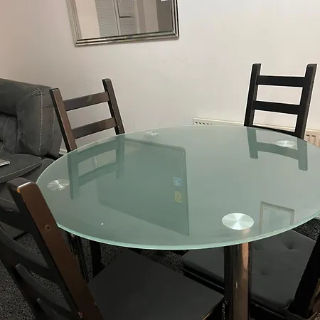2 Bed Townhouse, Sleeps 5, Close To Manchester City Centre Exterior photo